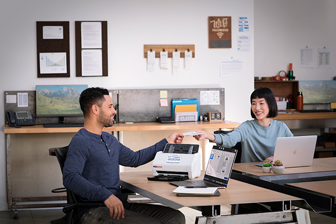 Epson RR-02 Scan invoices and receipts