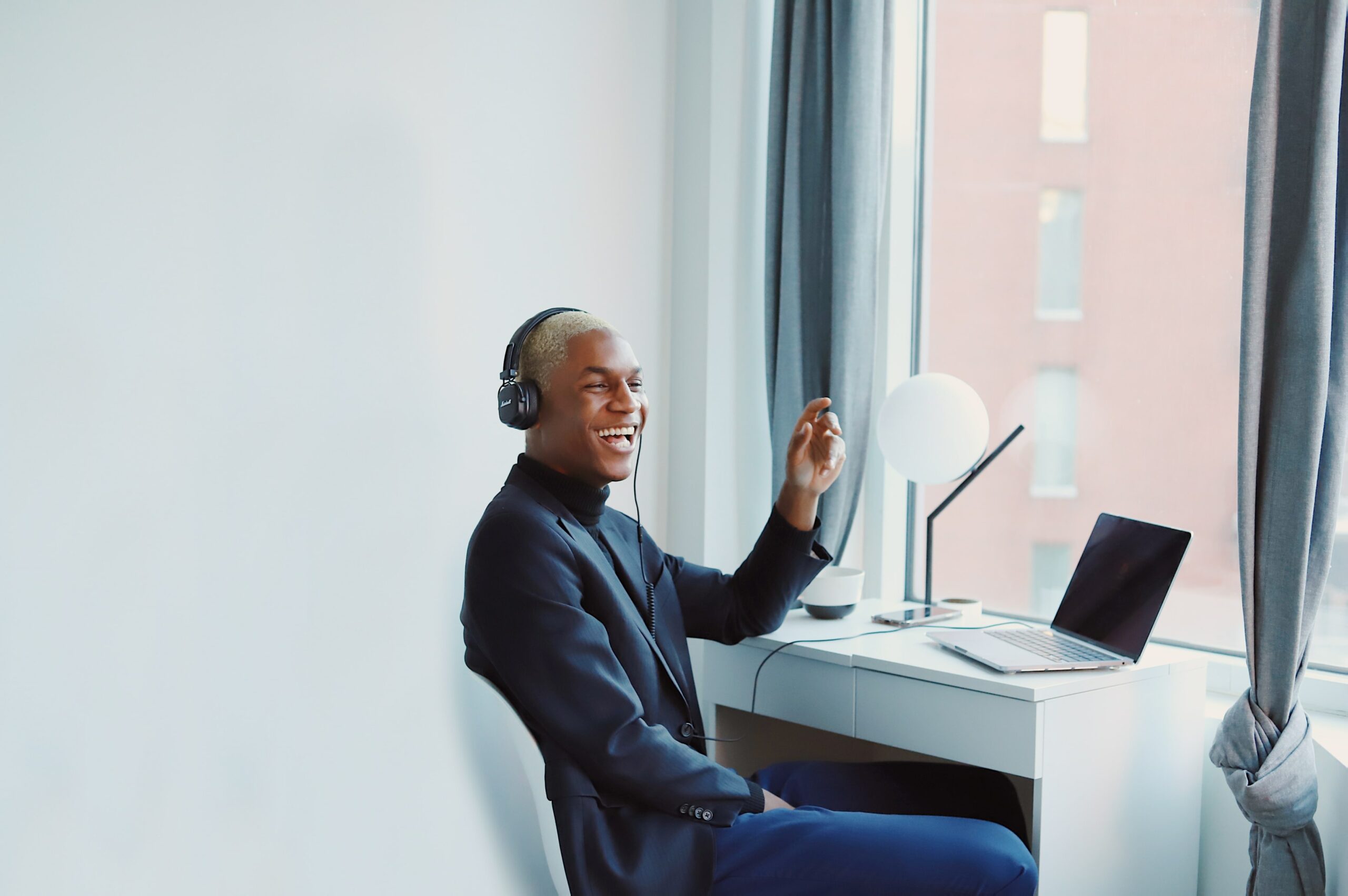 Hybrid Ways of Working
